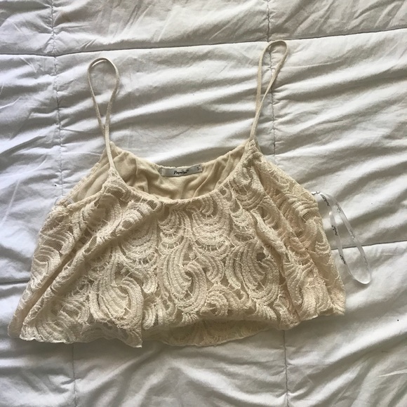 lace crop top - Picture 3 of 4